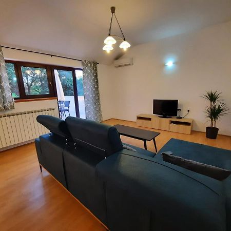 Apartman Sofia Пореч Экстерьер фото
