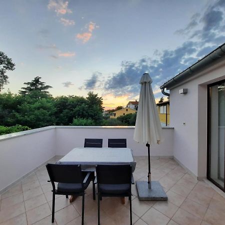Apartman Sofia Пореч Экстерьер фото