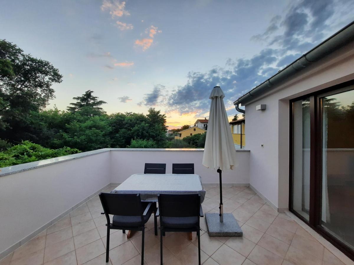Apartman Sofia Пореч Экстерьер фото